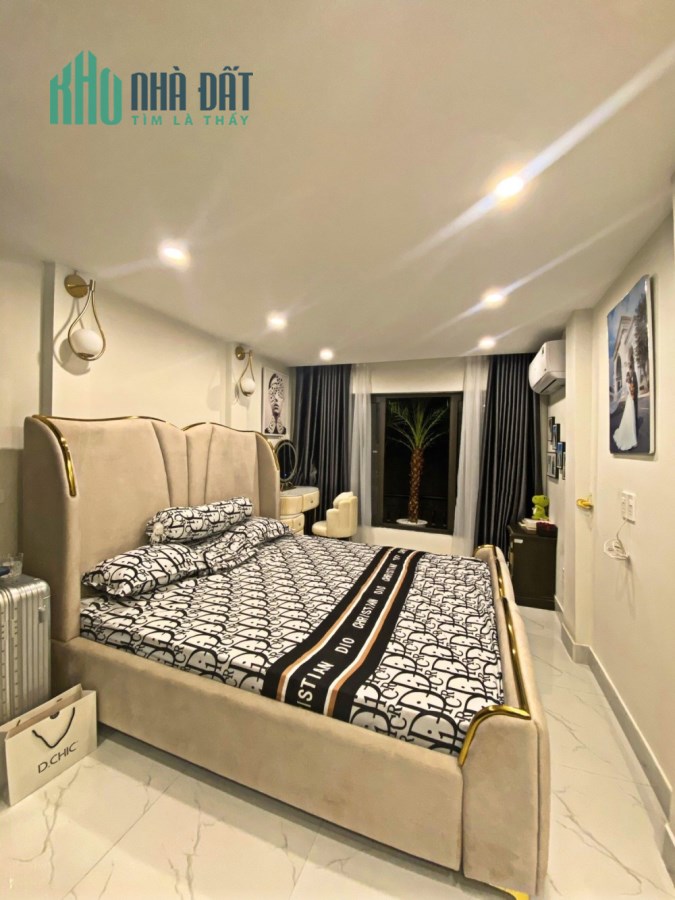 Bán Nhà Thái Hà Đống Đa 32m2, 4T 5.9 tỷ 0979312111