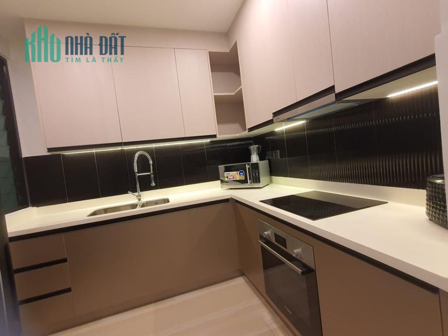 Gấp bán hẻm xe hơi thông, nhà mới mua ở thích hợp, Hoàng Diệu, quận 4,phường 9.