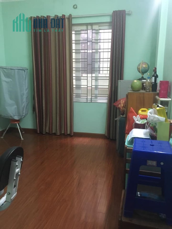 Bán nhà riêng tại Ngõ Trại Cá , 38m2 , 3 tầng . LH 0914440703