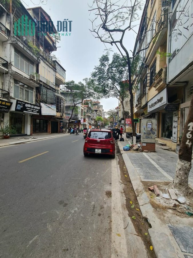 Bán nhà mặt phố Thụy Khuê, Tây Hồ, DT 40m * 7T, MT 4m, giá nhỉnh 17 tỷ, kinh doanh sầm uất.