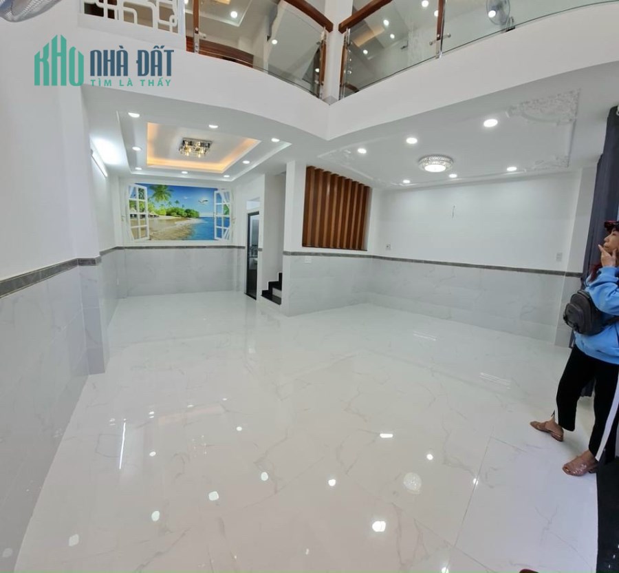 Bán nhà Đinh Tiên Hoàng mới xây 40m2 4,5tỷ mua ở ngay