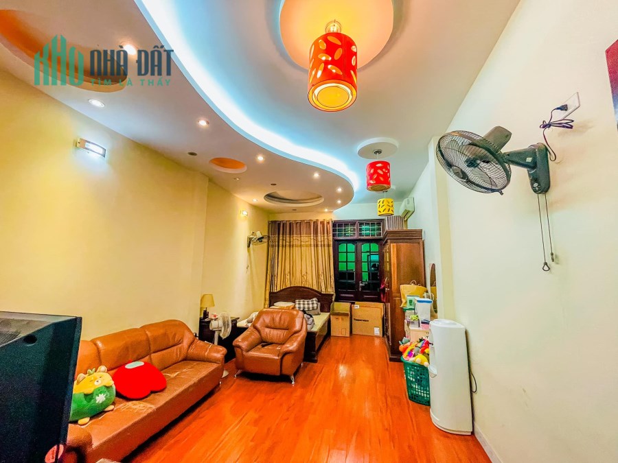 Mặt phố Đỗ Quang, Cầu Giấy 45m2 x 6 tầng, vỉa hè, kinh doanh ngày đêm.