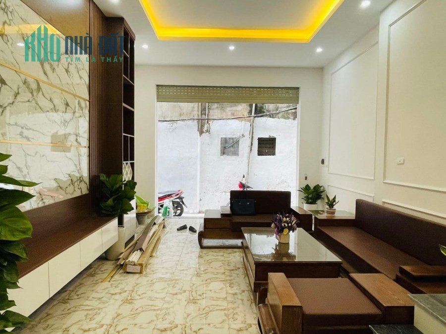 Bán nhà TRUNG TÂM ĐỐNG ĐA, 70m2, 7,x tỷ.