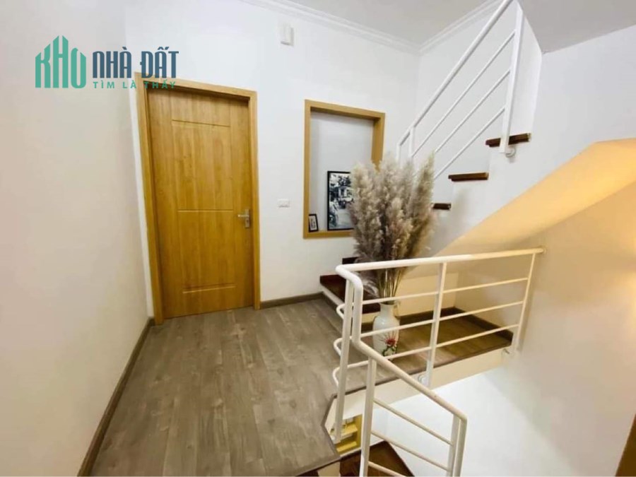 Bán nhà Thái Hà 48m2, ô tô đỗ cửa, 2 mặt ngõ, nhà mới, kinh doanh nhỏ, 30m ra phố.