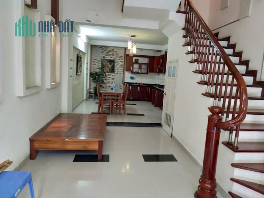 Cần bán gấp nhà Mới đẹp ngõ 225 Quan Hoa giá 4.6 tỷ, 35mx5 tầng.