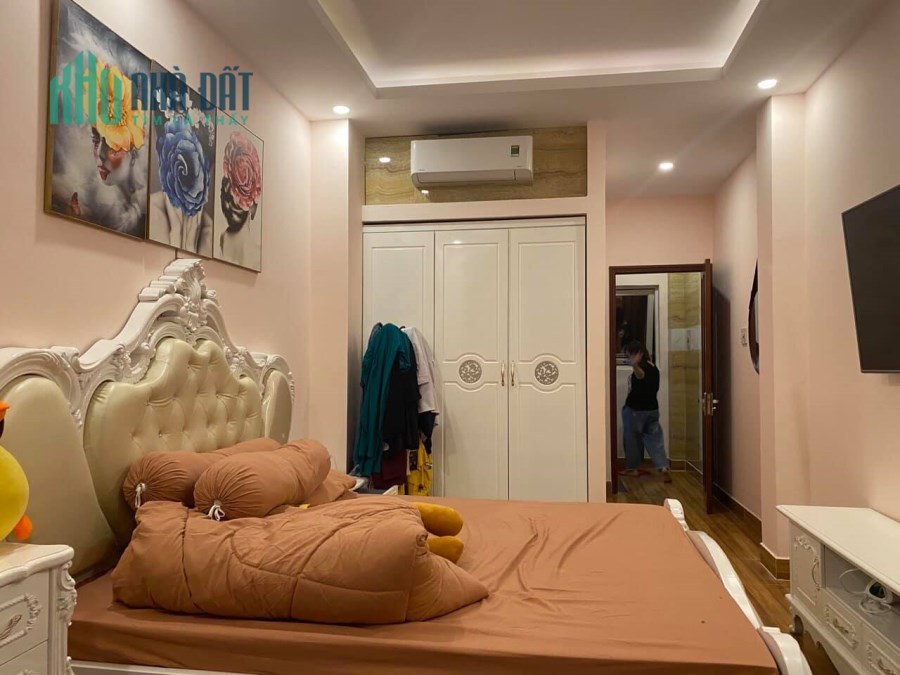 Hàng hiếm giá tốt mua ở , 100m2 chỉ nhỉnh 7 tỷ, HXH tránh, Huỳnh Tấn Phát, quận 7.