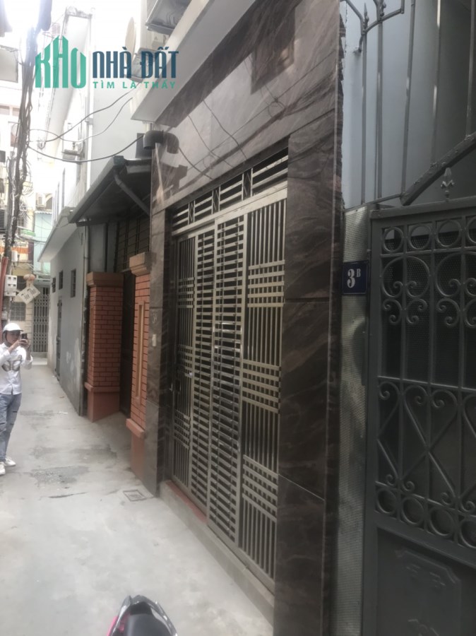 Cần bán nhà Đức Thượng Hoài Đức 45m ô tô qua cửa, 1,6 tỷ