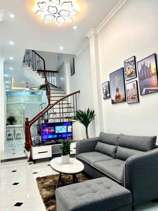 Siêu hiếm! Có ngay nhà đẹp mới Khương Trung với chỉ 3.99 tỷ. Xem ngay!