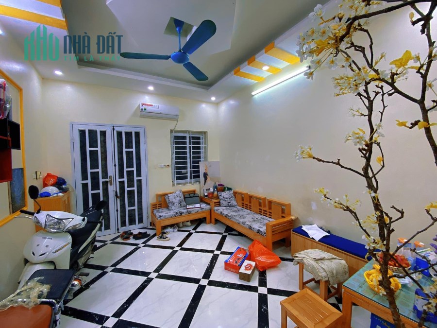 Bán nhà phố Thái Hà 35m2x5T 2 ngoặt ngõ thông 2.5 ty Đống Đa NHÀ TỰ XÂY CHẮC CHẮN