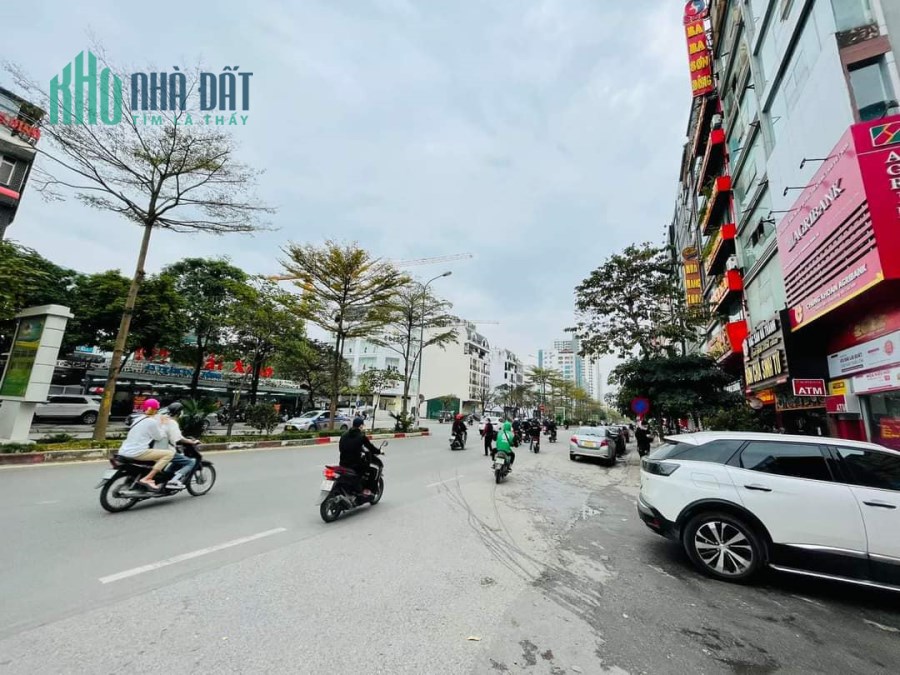 Bán nhà Trần Thái Tông có 1-0-2, 55M2x5T, MT 4m, 30m ra phố, ngõ thông, ở luôn, chỉ 5 tỷ