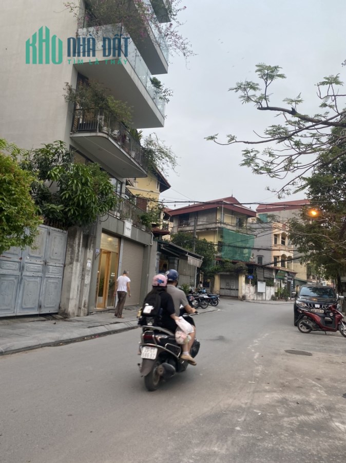 Chưa đến 10 tỷ nhà phố Bồ Đề view hồ 60m2 đường ô tô tránh kinh doanh