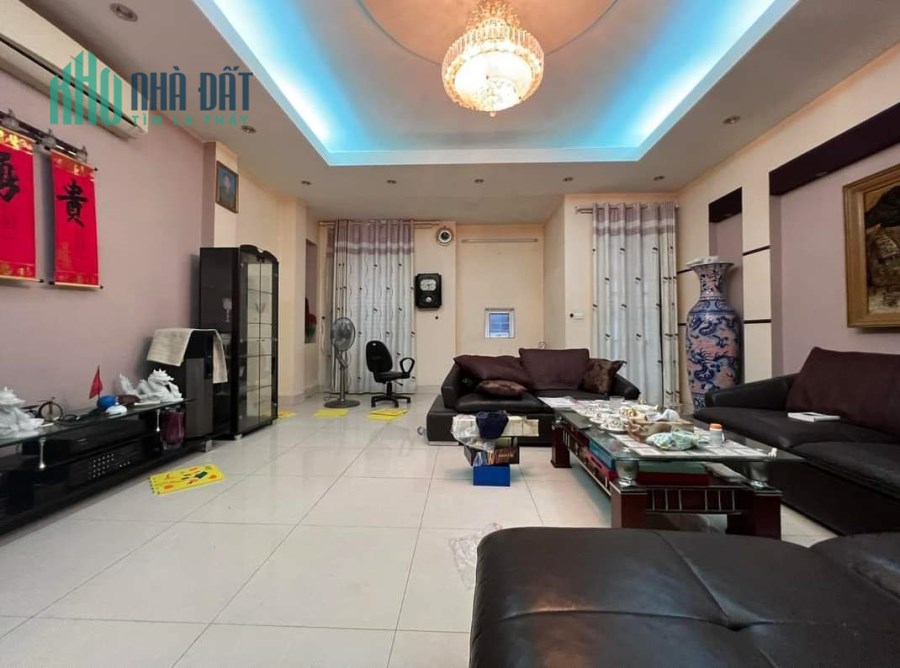 Tôi bán nhà chia lô khu tập thể công an Đa Sỹ 72m2 chỉ 7.19 tỷ. LH 0989.62.6116