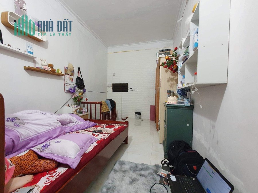 Bán nhà Trường Chinh, lô góc, cách MP 50m, 30m2 x 3Tầng, giá 2.8 tỷ, Ở Ngay ! 0969693855.