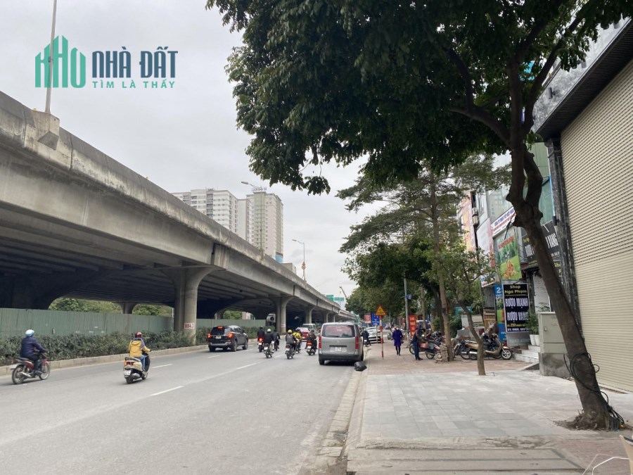 CẦN CHUYỂN NHƯỢNG LẠI CĂN NHÀ PHỐ TRẦN KHÁT CHÂN SIÊU VÍP 450M2, MẶT 10M, CHỈ 125TYR.0589593999…