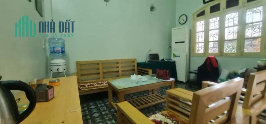 Thanh lý gấp nhà Phố Trạm, LÔ GÓC, MẶT NGÕ Ô TÔ, 50m2, 3,75 tỷ.