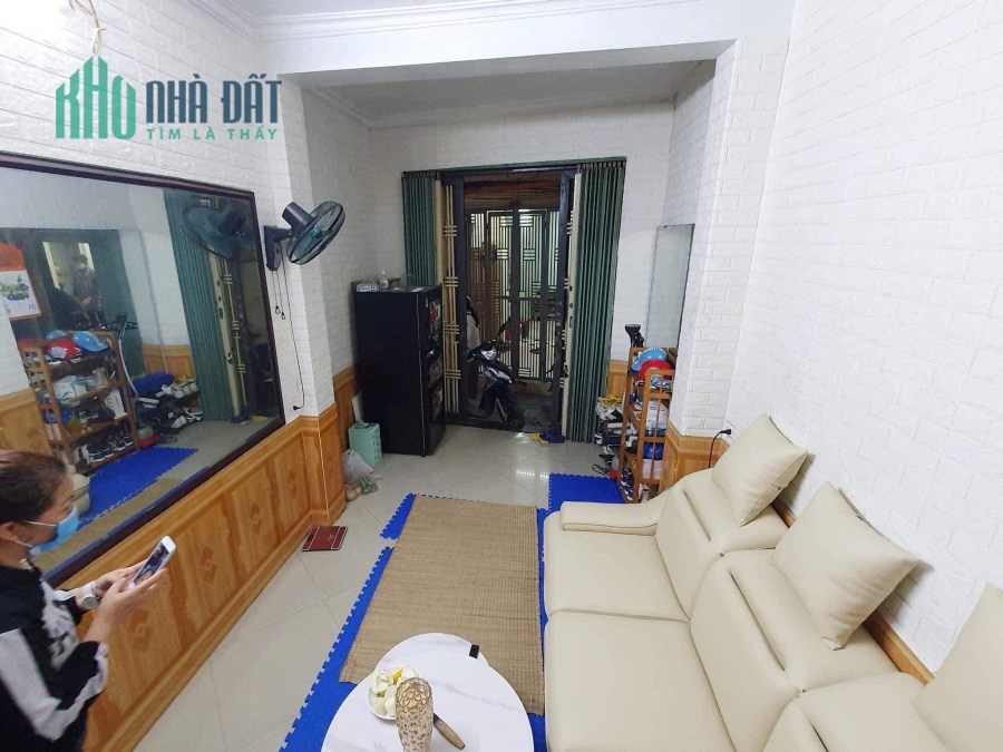 Nhà ĐẸP Ở Ngay! 592 Trường Chinh, lô góc, cách MP50m, 30m2 x 3T, giá 2.8 tỷ. 0969693855.