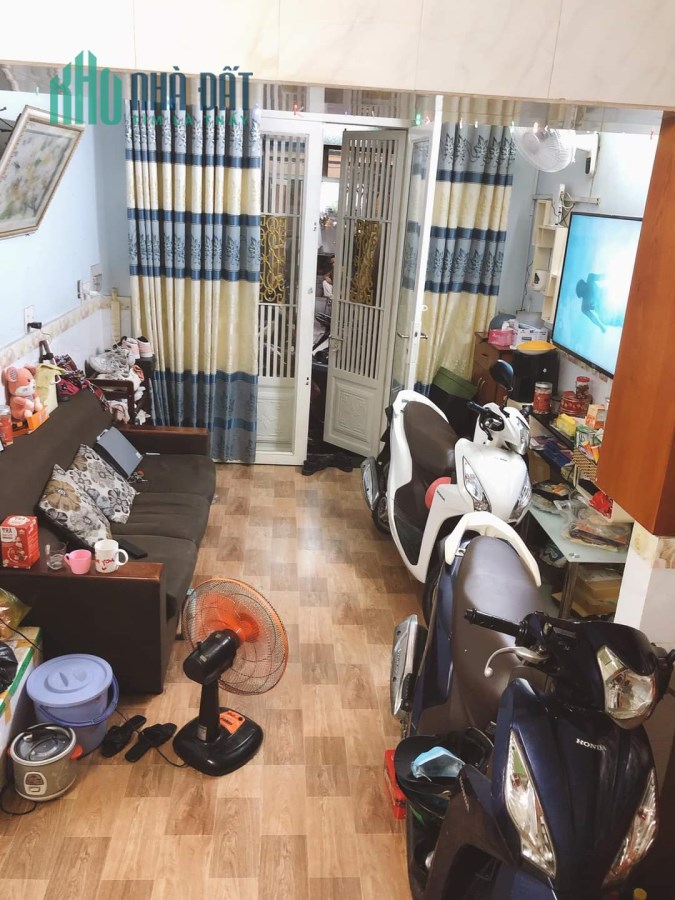 NHÀ 20 THƯỚC, Q4, 3 TẦNG, NHỈNH 4 TỶ, THƯƠNG LƯỢNG CHÍNH CHỦ, LH: 0981868808