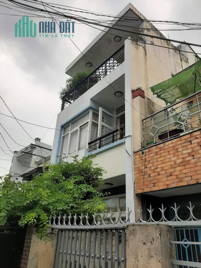 NHÀ 3 LẦU, ĐẤT NỞ HẬU ĐẸP, TÔN ĐẢN, Q4, CHỦ TẶNG TOÀN BỘ NỘI THẤT ĐẮT TIỀN, LH: 0981868808