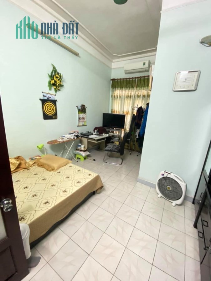 Bán nhà Nguyễn Phong Sắc, 80m2 x 4 tầng, vỉa hè, ô tô, kinh doanh các thể loại.