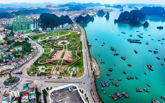 Lô đất full thổ cư tại trung tâm Đông Xá gần nhiều dự án nổi tiếng của Vân Đồn- Quảng Ninh