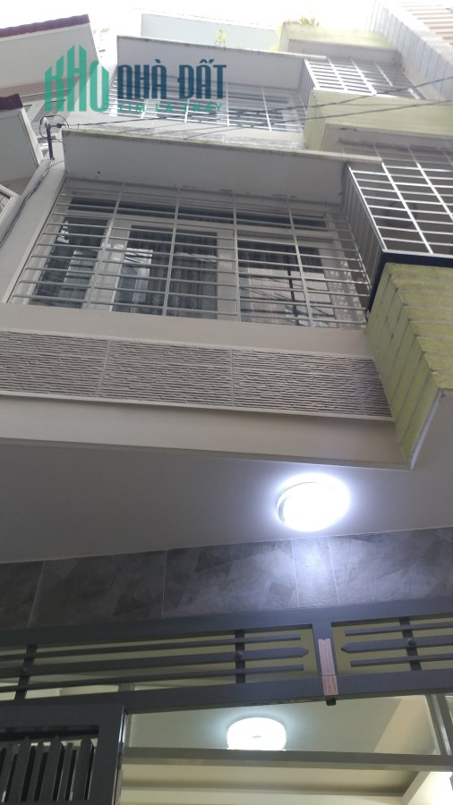 Nhà ngã tư Phú Nhuận - Phan Đăng Lưu
