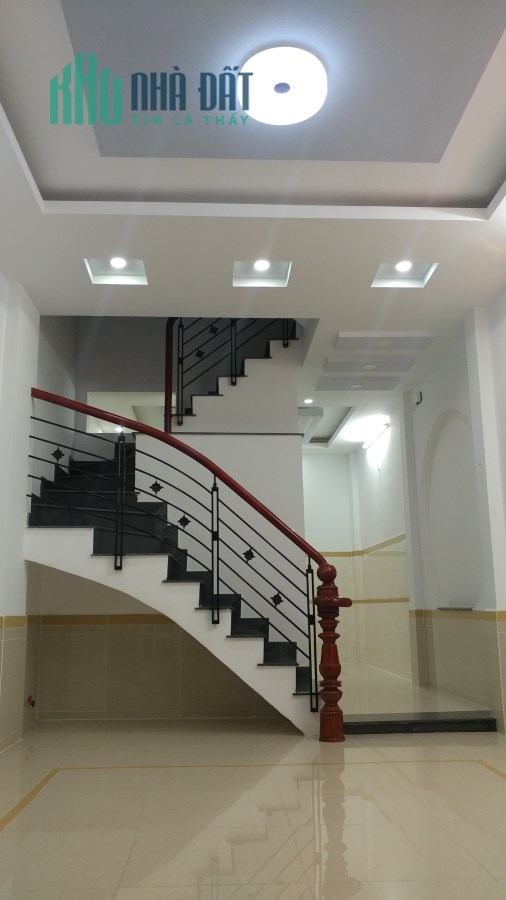 Nhà ngã tư Phú Nhuận - Phan Đăng Lưu