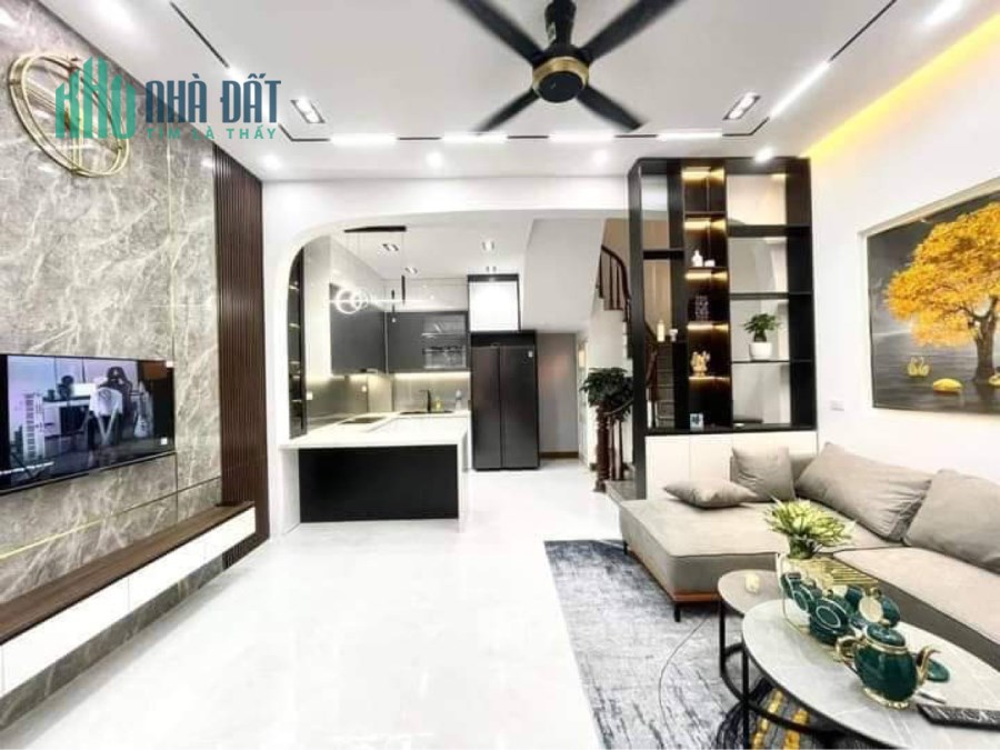 Bán nhà CẦU GIẤY, DT55x 7T, Mt 4.1m Gara Ô TÔ- LÔ GÓC- THANG MÁY, giá chỉ 11,8 Tỷ.