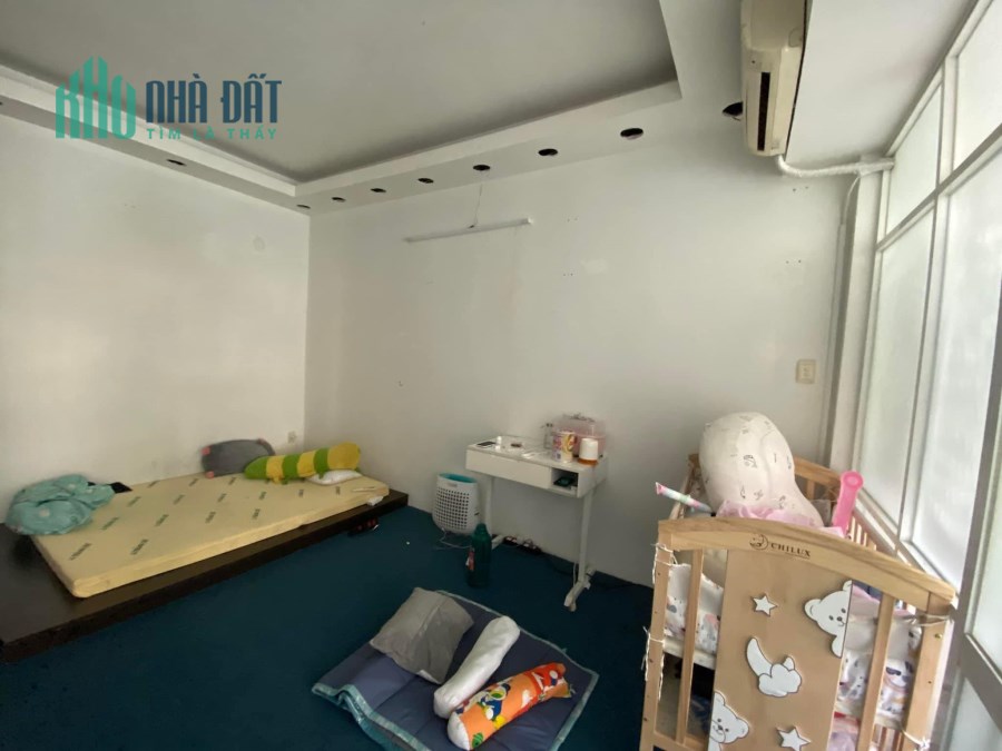 Bán gấp mặt tiền hẻm xe hơi, trục Trần Quang Diệu 5x9m, giá 7 tỷ