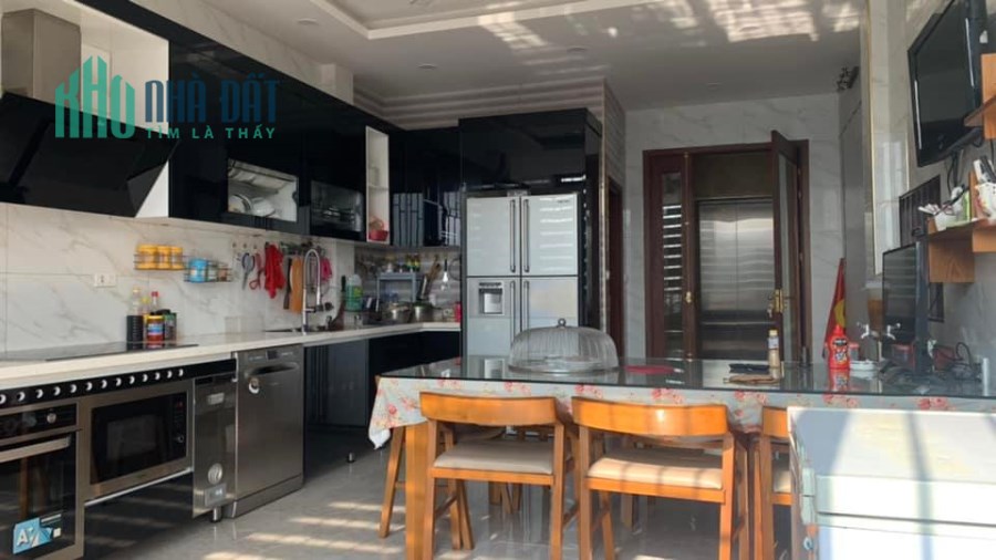 Bán nhà mặt ngõ 91 Nguyễn Chí Thanh, kinh doanh đỉnh, vỉa hè, Thang máy, 50m2 x7 Tầng x MT 4M.