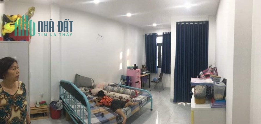 Mặt tiền sát vách Quận 10 Diện tích 3.7x11 4 tầng mới ở ngay. Chỉ 8ty3  LH 0938061929