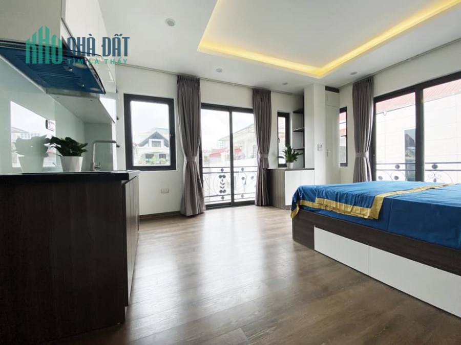 Bán toà nhà CCMN Nguyễn Khánh Toàn, 120m2 x 9Tầng, Thang máy, Gara, doanh thu 180Tr