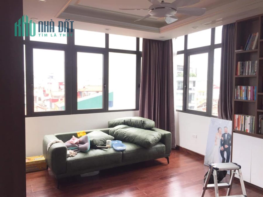 Bán toà nhà CCMN Nguyễn Khánh Toàn, 120m2 x 9Tầng, Thang máy, Gara, doanh thu 180Tr