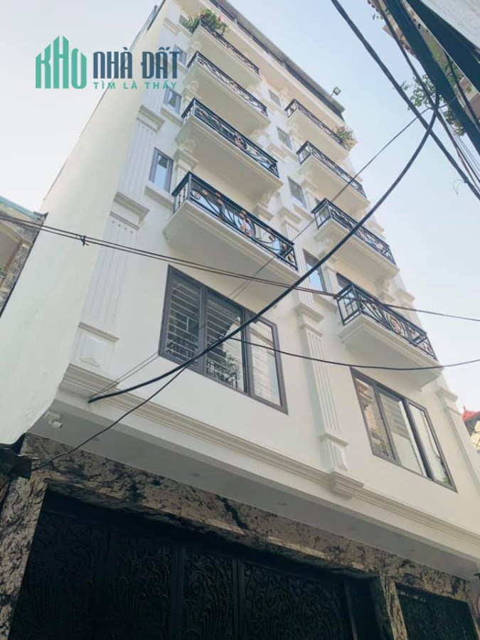 Bán toà nhà CCMN Nguyễn Khánh Toàn, 120m2 x 9Tầng, Thang máy, Gara, doanh thu 180Tr
