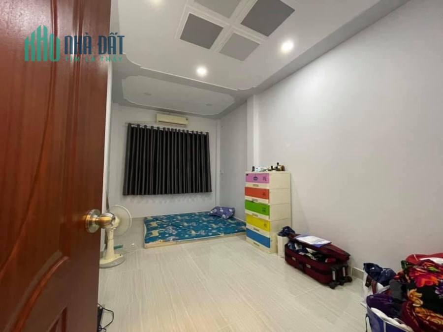 Hạ giá bán gấp nhà Trường Sa 39m2, 3 tầng, 3x13m, nhỉnh 6 tỷ