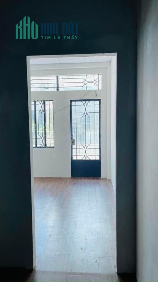 Giá cực sốc nhà mặt hẻm xe tải tránh 27m2 Lạc Long Quân, chỉ hơn 4 tỷ