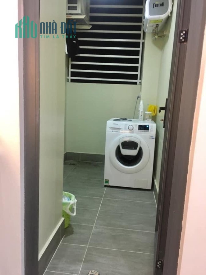 Chính chủ cần bán gấp căn hộ chung cư 2PN, Quận 2