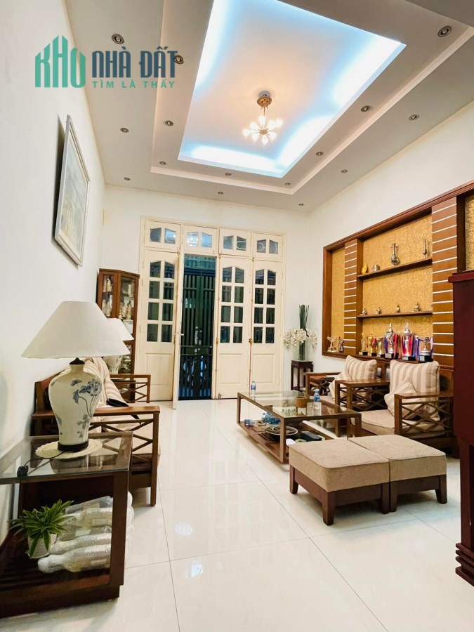 Bán nhà Phố NGUYỄN HOÀNG – Nam Từ Liêm - DT35m2 x 5 tầng , chỉ 5.35 tỶ .