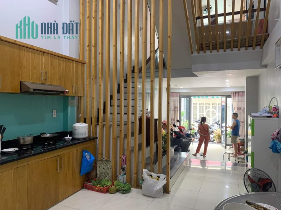 Bán nhà HXT thông Ny Sư Huỳnh Liên, 50m2, 4 tầng bề thế, chỉ 9.3 tỷ thương lượng.