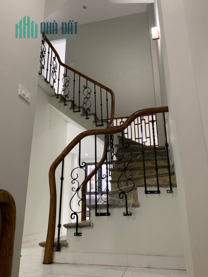 Giá rẻ bất ngờ, đường Lê Quang Đạo, DT 42M2, Chỉ 3.85 tỷ