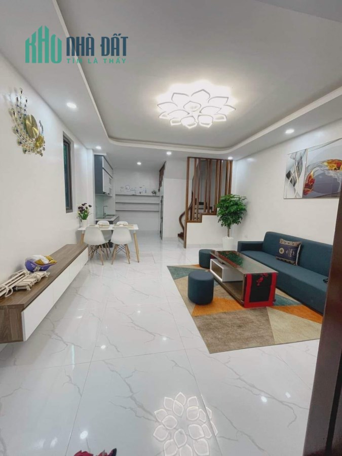 Bán nhà Lai Xá mới long lanh ô tô sát cửa 35m2x5 tầng nhỉnh 3 tỷ