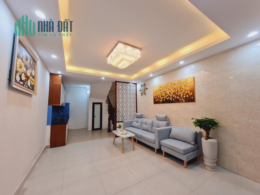 BÁN NHÀ THÁI THỊNH, NHÀ DÂN XÂY, 40M2 X5T, NHỈNH 3,5 TỶ