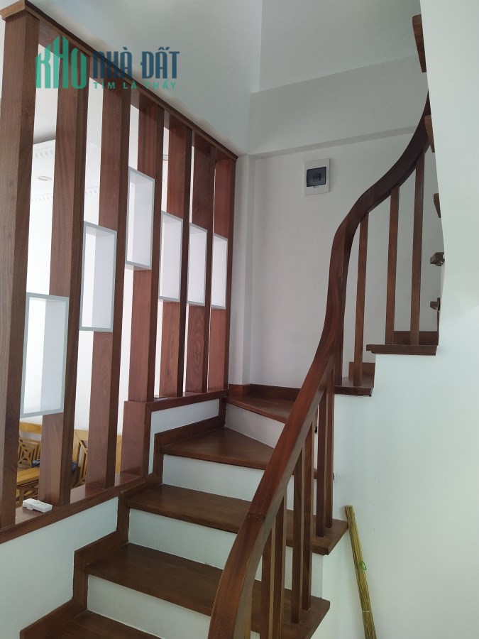 Bán nhà 50m2, 5 tầng, trước nhà Ô TÔ TRÁNH, quận Bắc Từ Liêm, nhỉnh 5 tỷ - LH: 0904636933