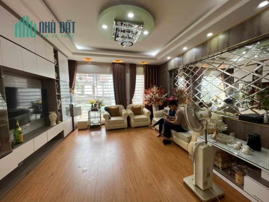 Bán nhà phân lô, ô tô, Xuân Đỉnh, Bắc Từ Liêm, 45m2, 5T, MT 5m, giá nhỉnh 7 tỷ, lô góc, 3 thoáng.