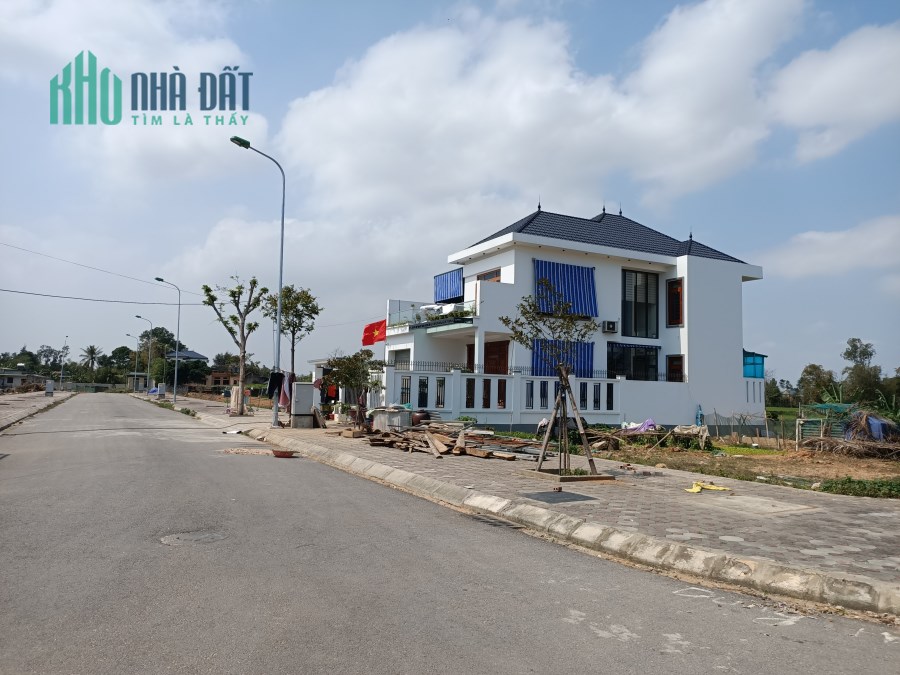 Đất khu đô thị ven biển Sầm Sơn cạnh Vlasta Văn Phú