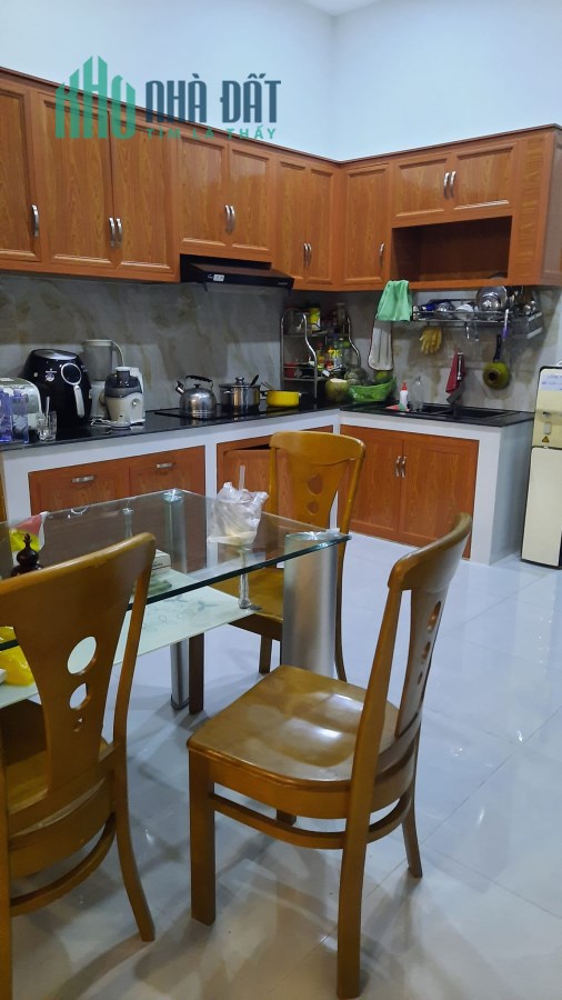 Bán Nhà Mặt Tiền Kinh Doanh Đg Lê Niệm,T.Phú-60M2 3 Tầng Mới Đẹp-Nhỉnh 8 Tỷ TL