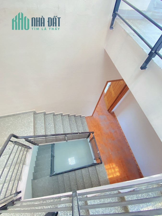 Bán nhà HXH Long Trường Thủ Đức 72m2 chỉ nhỉnh 5 tỷ TL