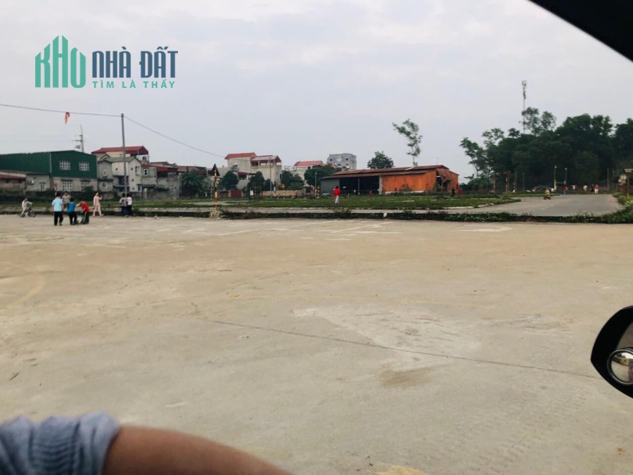 Bán nhanh mảnh đất 2 mặt phố Nguyễn Văn Linh diện tích 1200m mặt tiền 35m.