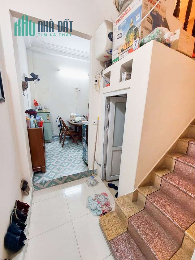 Bán Nhà Nguyễn Văn Cừ 36m2x 3 tầng, 3.7 tỷ, Lh: 0965492571..zalo