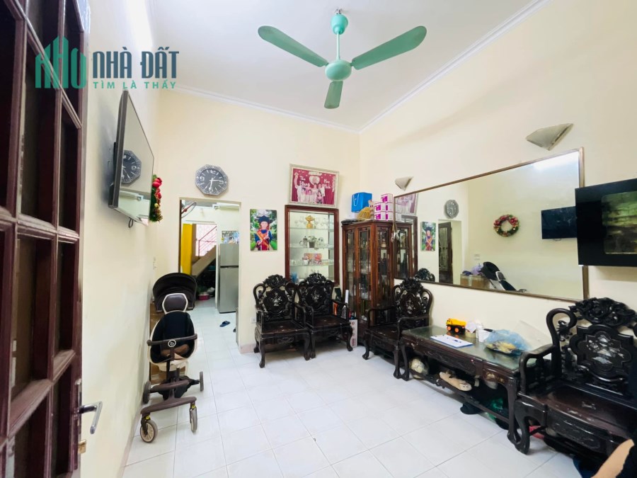 Nhà Thái Hà, 30m ra phố, 33m2 x 3 tầng, ô tô đỗ cửa, kinh doanh ngày đêm