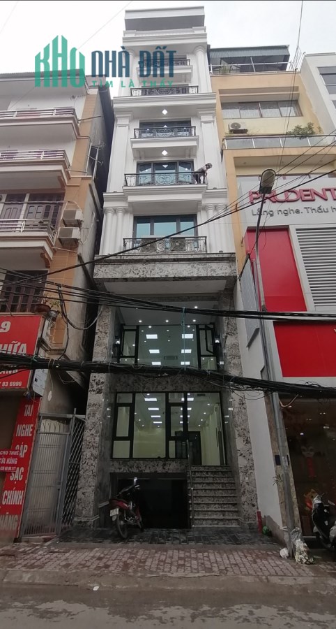 Bán gấp toà nhà 9 tầng mặt phố Nguyễn Ngọc Nại. Giá: 38 tỷ